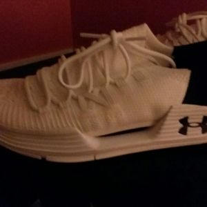 Under Armour Mens shoes